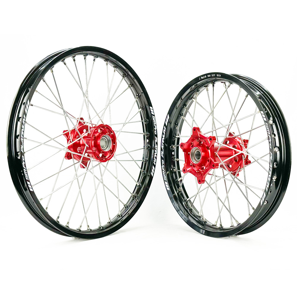 SM PRO PLATINUM WHEEL SET GASGAS EC/ECF 21-23 RED HUB BLACK RIM